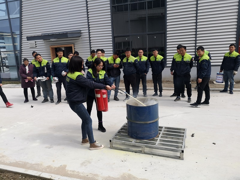 2019年2月26日淞江集團(tuán)消防演習(xí)培訓(xùn)