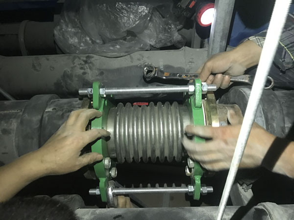 上海華山醫(yī)院波紋補(bǔ)償器腐蝕漏水問題解決