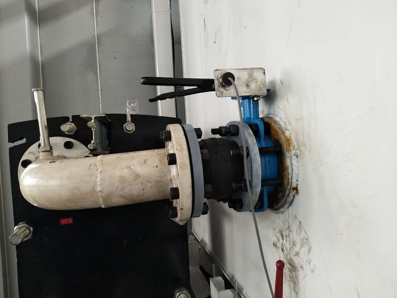 為什么橡膠軟接頭與對夾式軟密封蝶閥連接后出現(xiàn)泄漏現(xiàn)象？