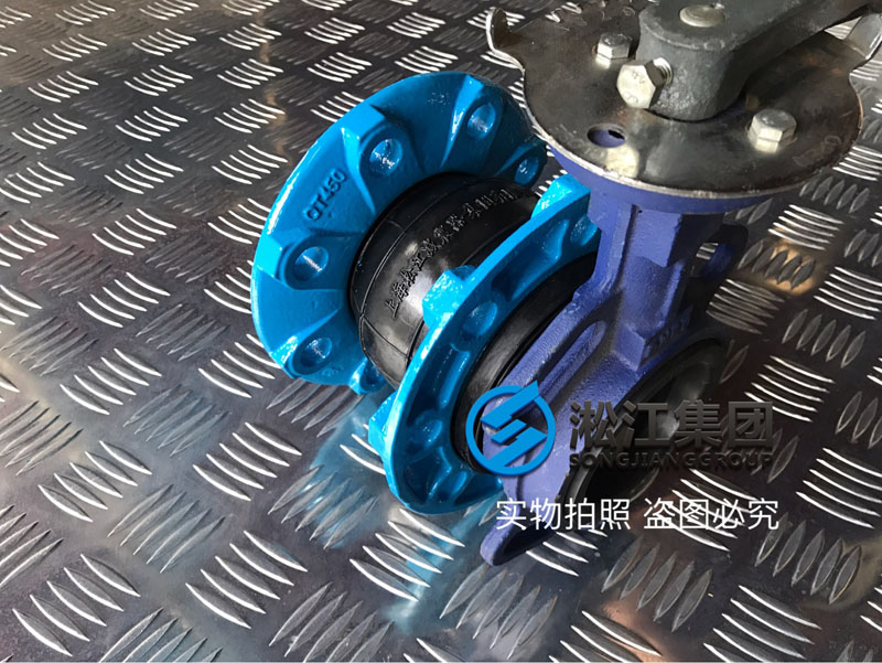 為什么橡膠軟接頭與對夾式軟密封蝶閥連接后出現(xiàn)泄漏現(xiàn)象？