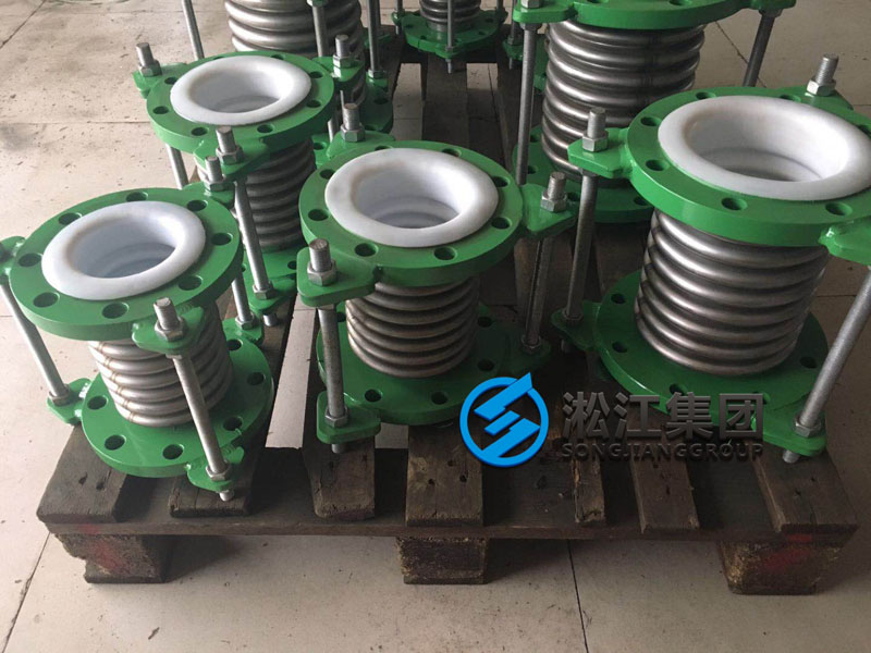 內(nèi)襯四氟波紋補(bǔ)償器發(fā)往四川攀枝花